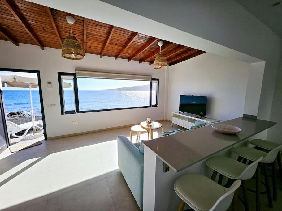 Casa Playa Quemada Junto Al Mar Villa Luaran gambar